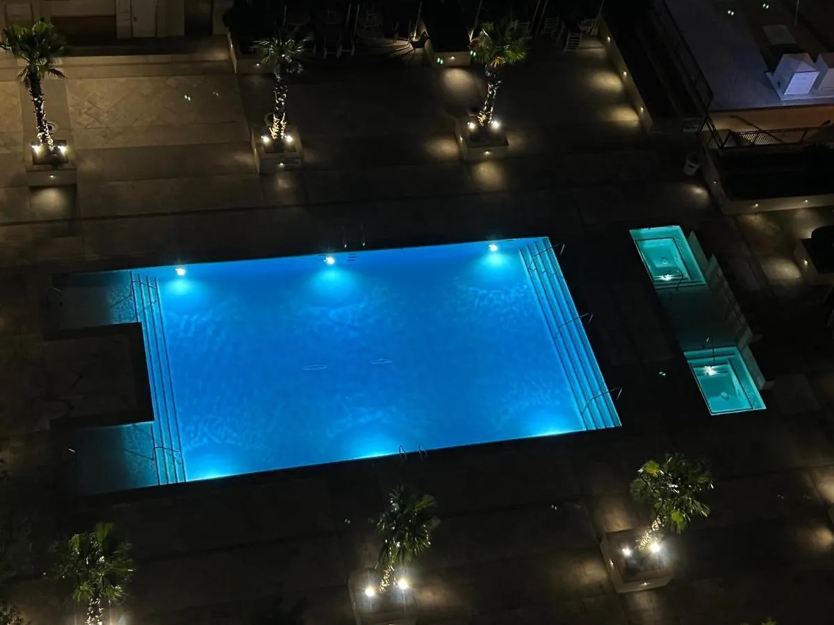 Balcony Studio Signature Mgm Great View No Resort Fees Free Valet Lazy River 라스베이거스 아파트호텔